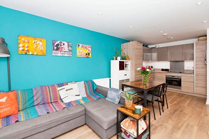 1 Bedroom Flat For Sale In Edwin Street, London, E16