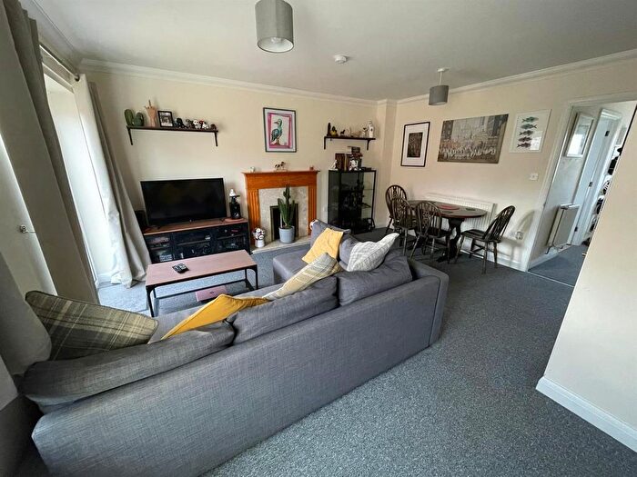 3 Bedroom Terraced House For Sale In Canal Way, Ilminster - No Chain, TA19