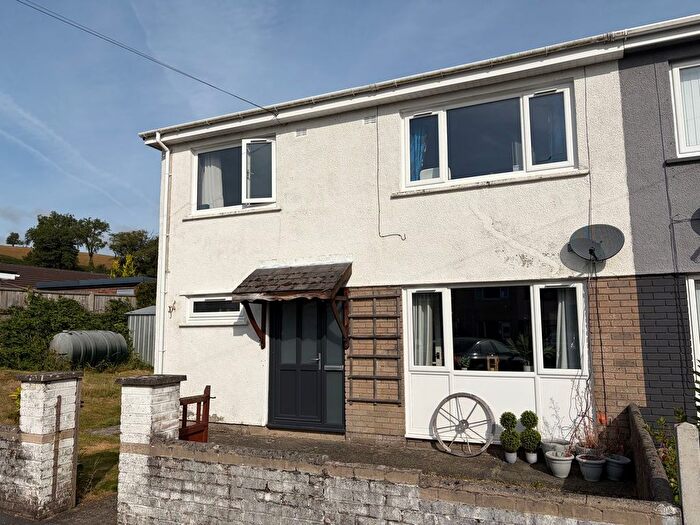 3 Bedroom Semi-Detached House For Sale In Llanwnnen, Lampeter, SA48