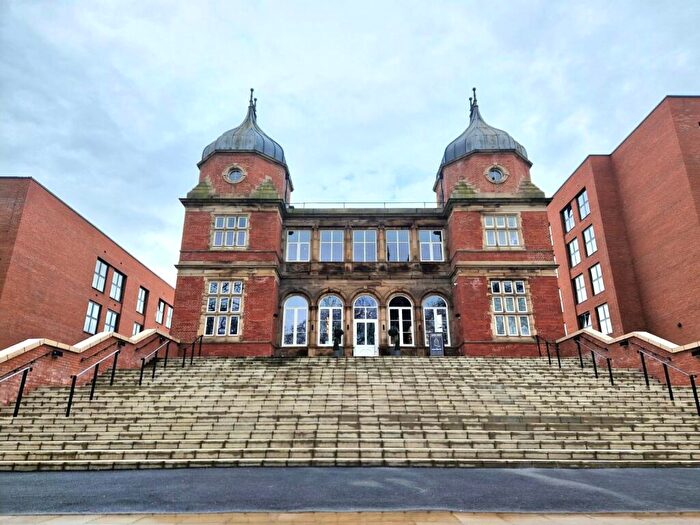2 Bedroom Flat To Rent In Erasmus Drive, Derby, Derbyshire, DE1