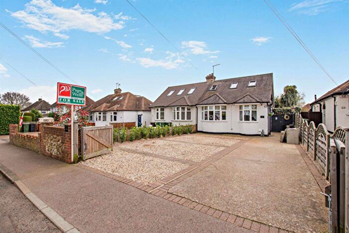 4 Bedroom Bungalow For Sale In Winifred Road, Bearsted, Maidstone, ME15