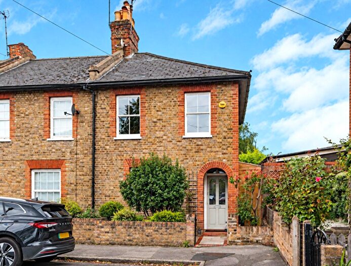 2 Bedroom End Of Terrace House For Sale In King Charles Crescent, Surbiton, Surbiton, KT5