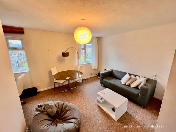 1 Bedroom Maisonette To Rent In Marder Road, London, W13