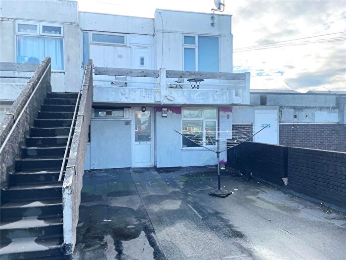 1 Bedroom Flat For Sale In Harden Road, Stockwood, Bristol, BS14