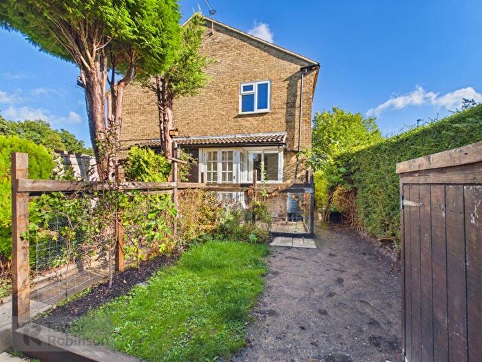 1 Bedroom House To Rent In Treeview, Crawley, RH11