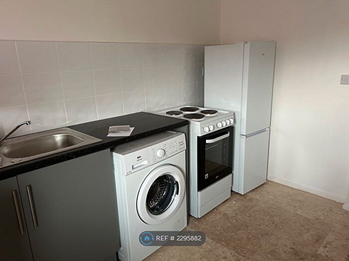 1 Bedroom Flat To Rent In Belle Vue Court, Stockton, TS20