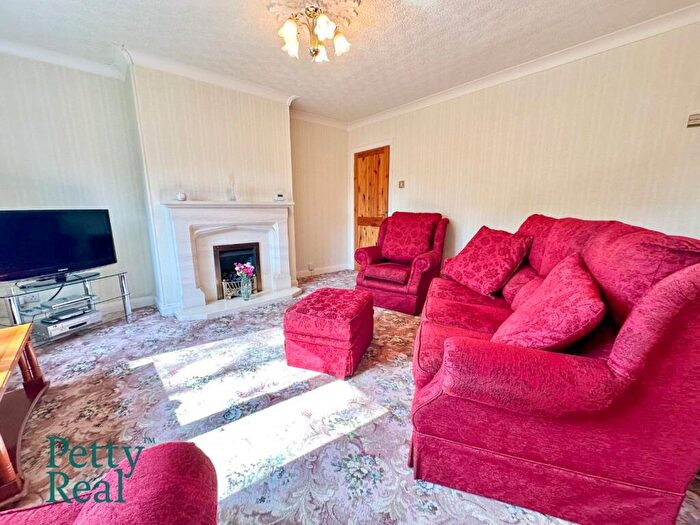 3 Bedroom Semi-Detached House For Sale In Rimington Avenue, Colne, BB8