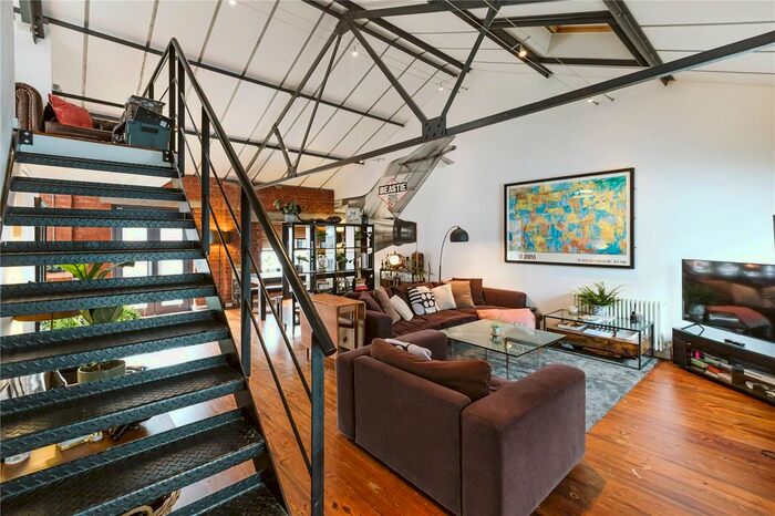 2 Bedroom Flat To Rent In Paintworks, Arnos Vale, Bristol, BS4