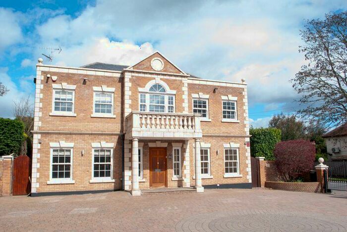 4 Bedroom Detached House To Rent In Benfleet Road, Benfleet, SS7