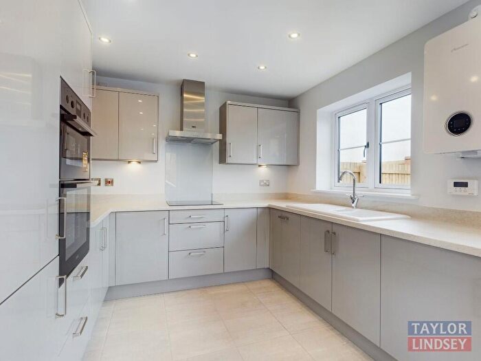 3 Bedroom Detached House For Sale In Flavian Road, Lincoln, LN2