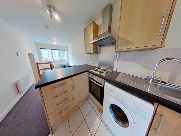 1 Bedroom Flat To Rent In Farm Drive, Cyncoed, Cardiff, CF23