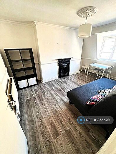 1 Bedroom Flat To Rent In Leather Lane, London, EC1N