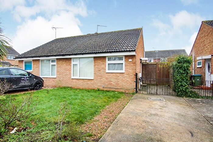 2 Bedroom Bungalow To Rent In Plover Close, North Bersted, PO22