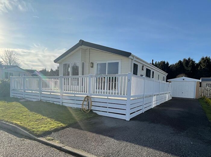 2 Bedroom Park Home For Sale In Grosvenor Park, Forres, Moray, IV36