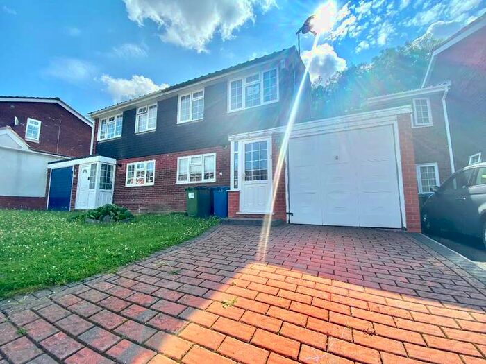 3 Bedroom Property To Rent In Hartleyburn Tamworth, B77