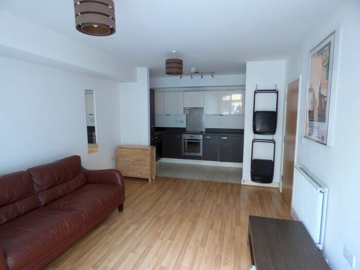 2 Bedroom Flat To Rent In Nelson Walk, London, E3