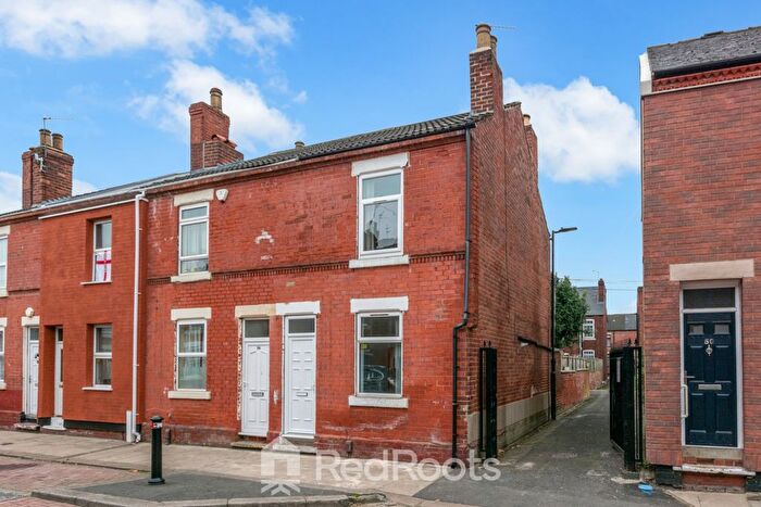 2 Bedroom End Terrace House To Rent In Ellerker Avenue, Doncaster, South Yorkshire, DN4