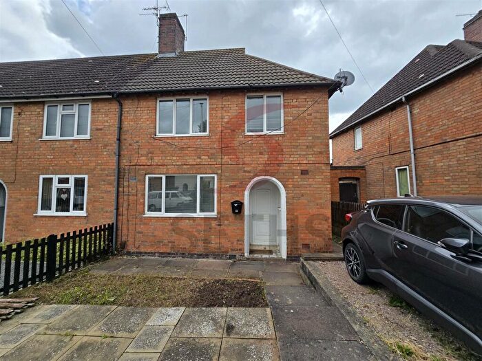 3 Bedroom Semi-Detached House To Rent In Valence Road, Off Braunstone Avenue, Leicester, LE3