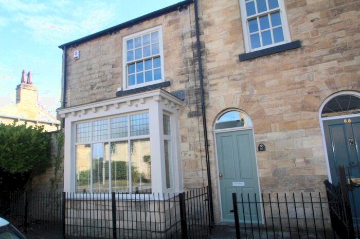 4 Bedroom House To Rent In High Street, Boston Spa, Wetherby, West Yorkshire, LS23