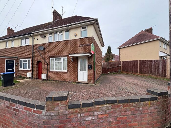 3 Bedroom Semi-Detached House To Rent In Cranford Road, Kingsthorpe, Northampton, NN2