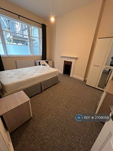 7 Bedroom Flat To Rent In All Saints Court, Bristol, BS1