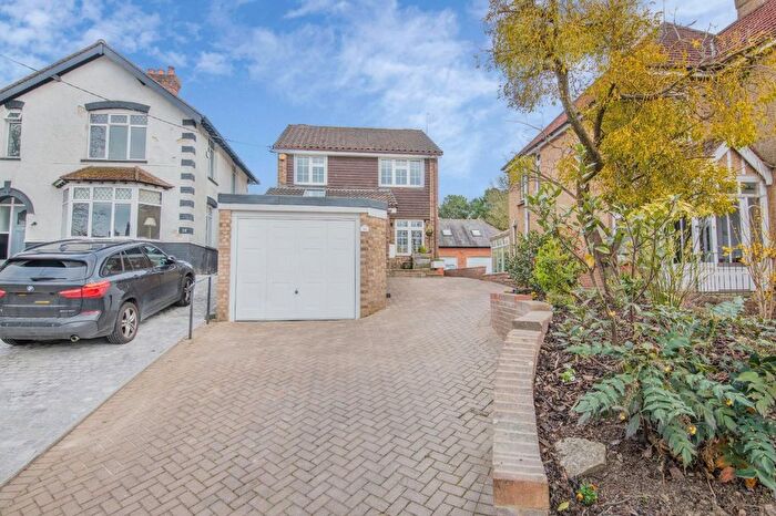 4 Bedroom Detached House For Sale In Church Road, Bishopstoke, Eastleigh, SO50