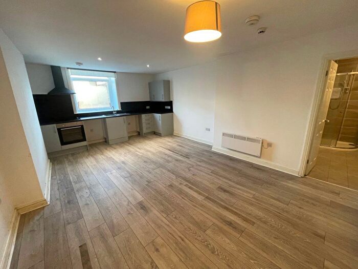 1 Bedroom Flat To Rent In Pitville Street, Darwen, Lancashire, BB3