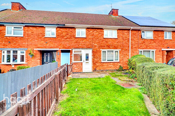 3 Bedroom Terraced House For Sale In Hollow Road, Leicester, LE7
