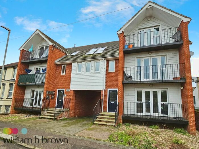 2 Bedroom Flat To Rent In Stour Road, Harwich, CO12