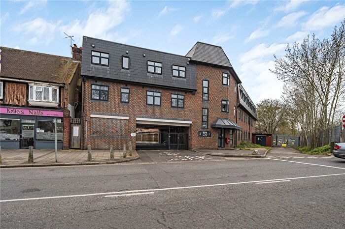 1 Bedroom Flat For Sale In West Barnes Lane, New Malden, KT3