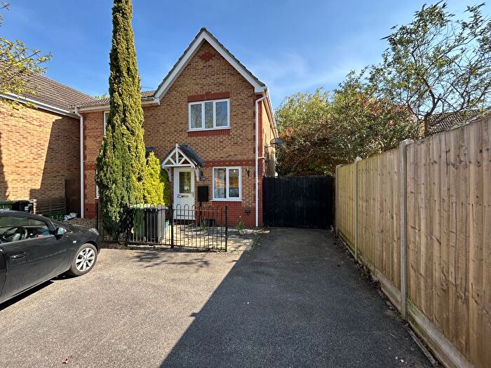 2 Bedroom Semi-Detached House To Rent In Westons Brake, Emerson Green, Bristol, BS16
