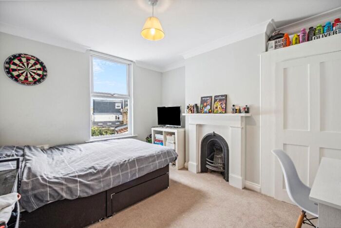 4 Bedroom Terraced House To Rent In White Hart Lane, SW13