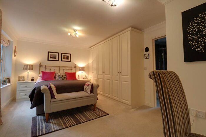 2 Bedroom Apartment To Rent In Oakover Grange, Walton, ST17