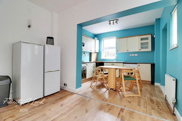 4 Bedroom Terraced House To Rent In Baldock Street, London, E3