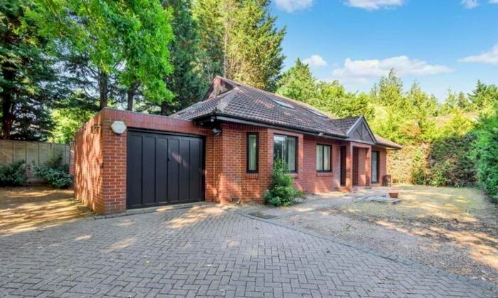 4 Bedroom Bungalow To Rent In Potter Street Hill, Pinner, HA5