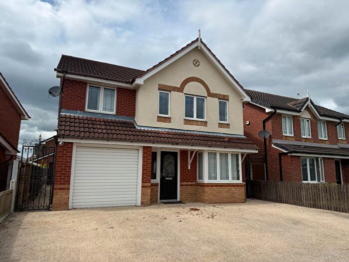 4 Bedroom Detached House To Rent In Gatley Close, Tyldesley, Manchester, M29