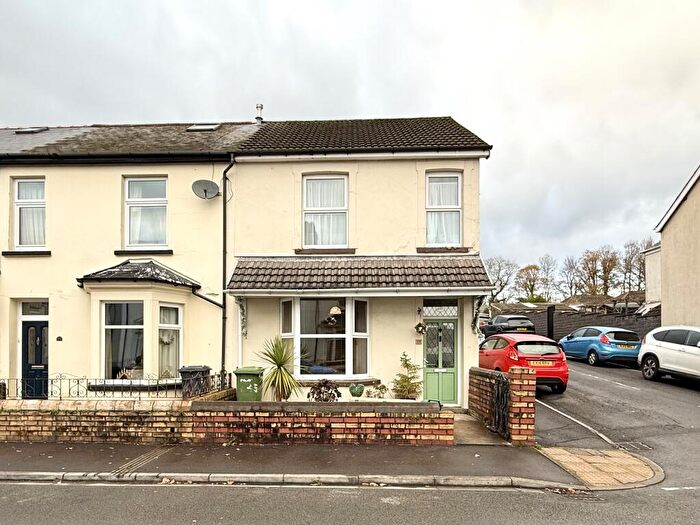 3 Bedroom End Of Terrace House For Sale In Broniestyn Terrace, Trecynon, Aberdare, CF44