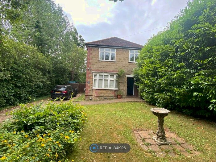 4 Bedroom Detached House To Rent In Sheepcot Lane, Watford, WD25