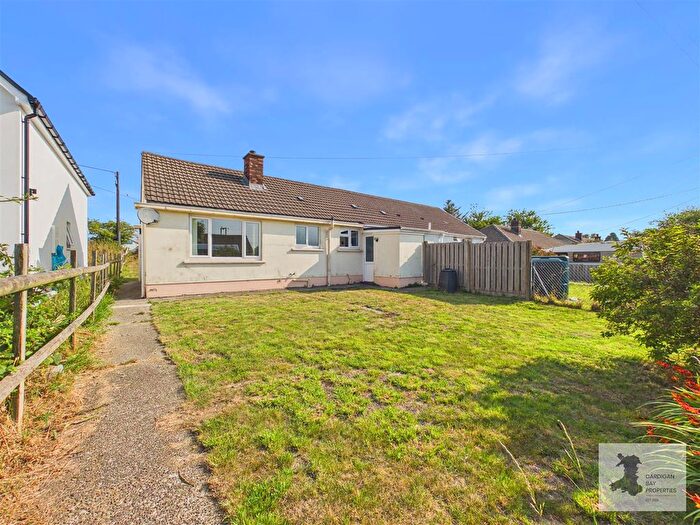 2 Bedroom Semi-Detached Bungalow For Sale In Brynheulwen, Blaenannerch, Cardigan, SA43