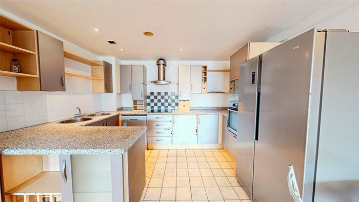 2 Bedroom Apartment To Rent In , Whitworth Street West, Manchester, M1