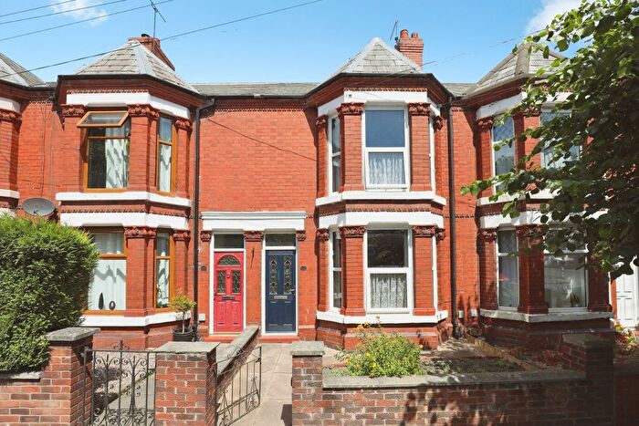 3 Bedroom Terraced House For Sale In Gainsborough Road, Crewe, Cheshire, CW2