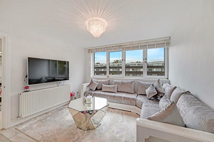 1 Bedroom Apartment To Rent In Upper Dengie Walk, Angel, London, N1