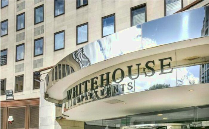 2 Bedroom Flat To Rent In Whitehouse Apartments, Belvedere Road, London, SE1