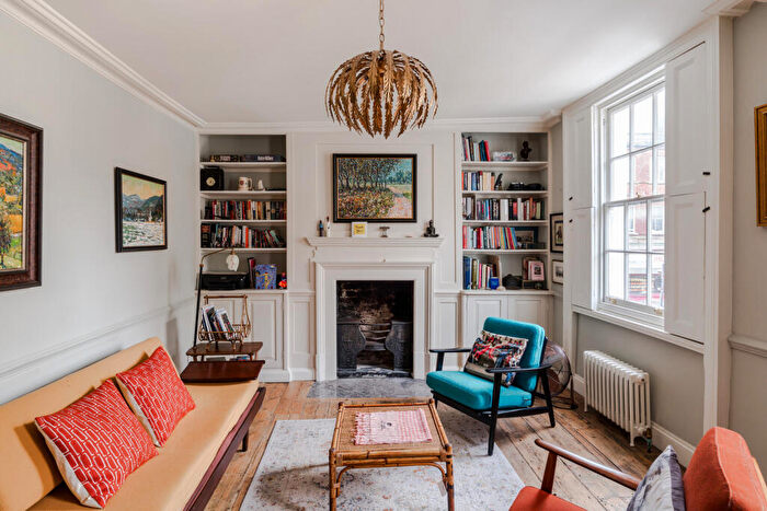 4 Bedroom Terraced House For Sale In Parfett Street, London, E1