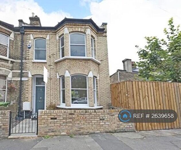 3 Bedroom Terraced House To Rent In Elcot Avenue, London, SE15