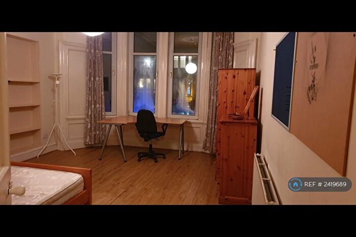 3 Bedroom Flat To Rent In Anniesland, Glasgow, G13