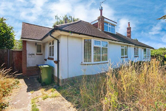 3 Bedroom Semi-Detached House For Sale In Conway Road, Leamington Spa, CV32