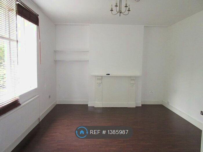 Studio To Rent In Hillmarton Road, London, N7