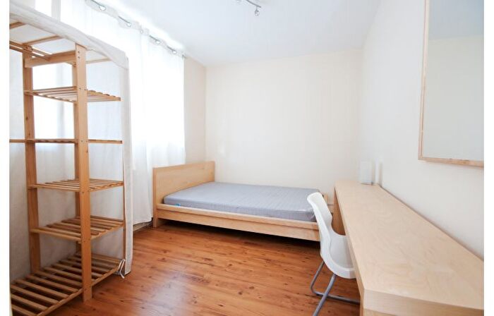 4 Bedroom Property To Rent In County Street, London, SE1