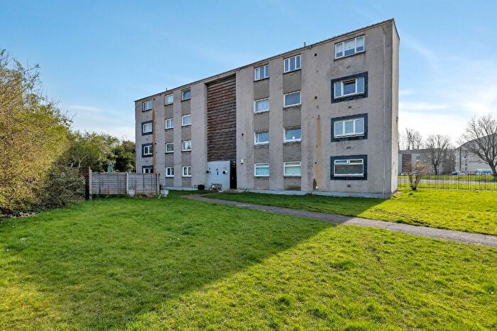 3 Bedroom Flat For Sale In Dunure Drive, Glasgow, G73